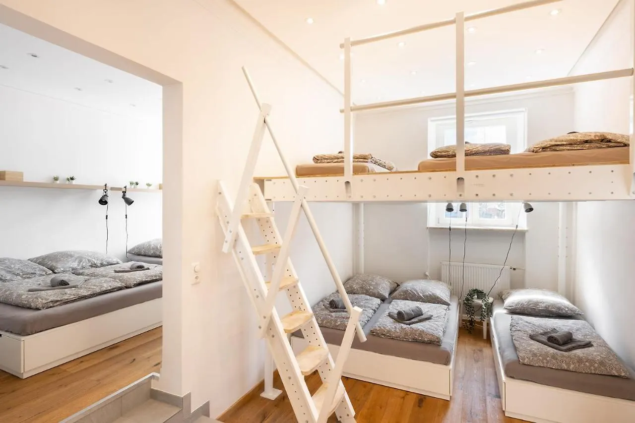Wiesen Living - Apartment For Up To Twelve People Mnichov