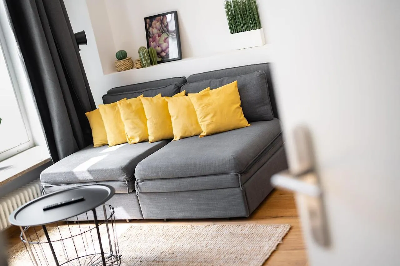Wiesen Living - Apartment For Up To Twelve People Munich